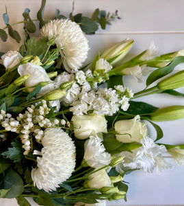 FLORIST CHOICE WHITE ARRANGEMENT