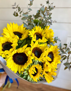 SIMPLY SUNFLOWERS